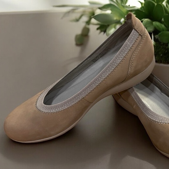 Dansko Kristen leather suede beige ballet flats size 36 US size 6 - Picture 5 of 5